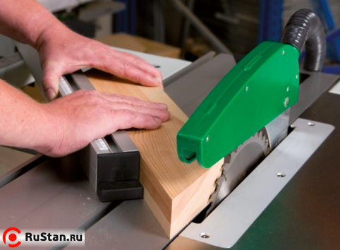 Угловой упор позволяет распиливать скосы до 45° фото №2 Угловой упор позволяет распиливать скосы до 45° фото №2